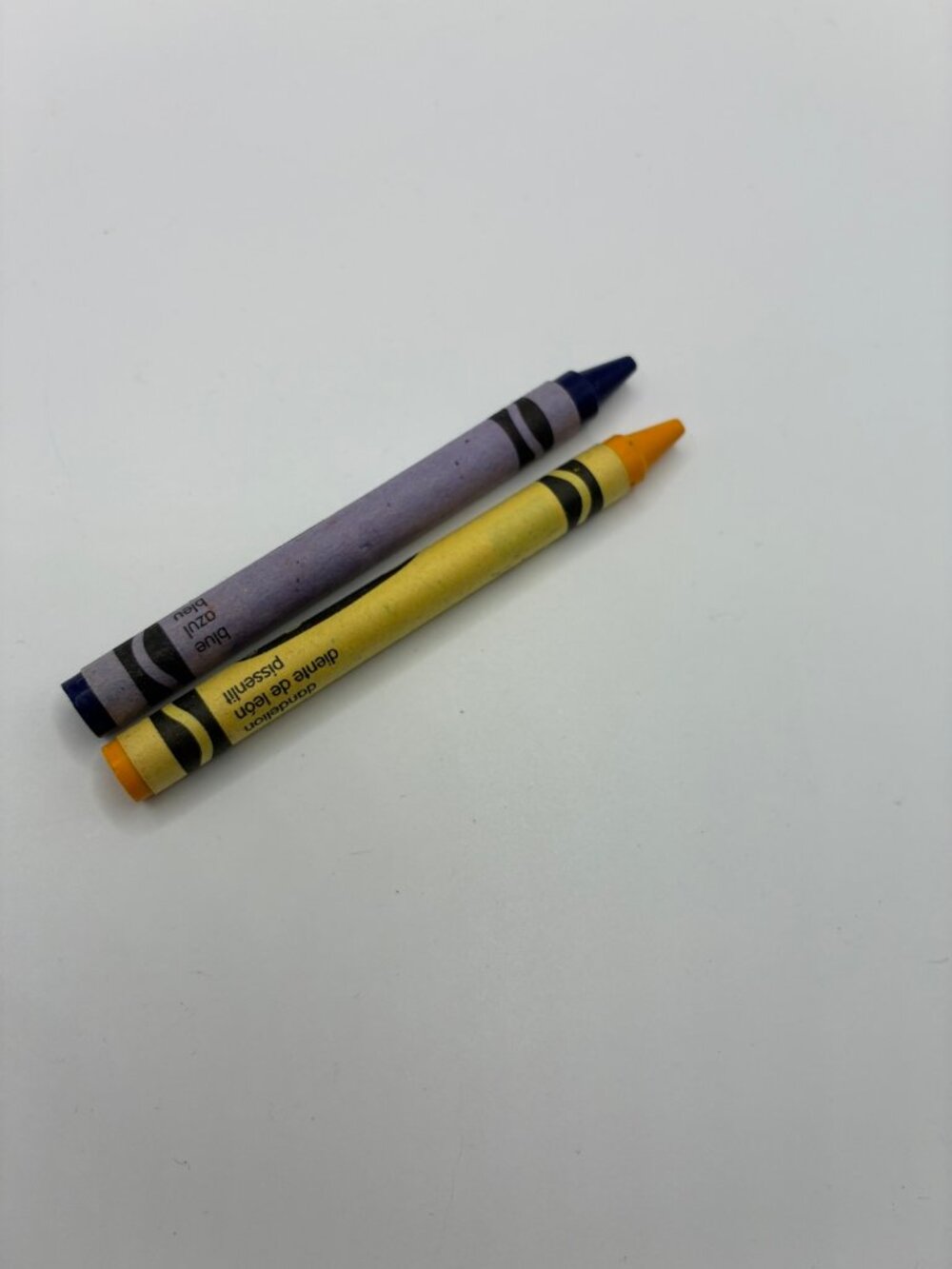 Crayola Crayons - Blue and Dandelion (Retired Colour)